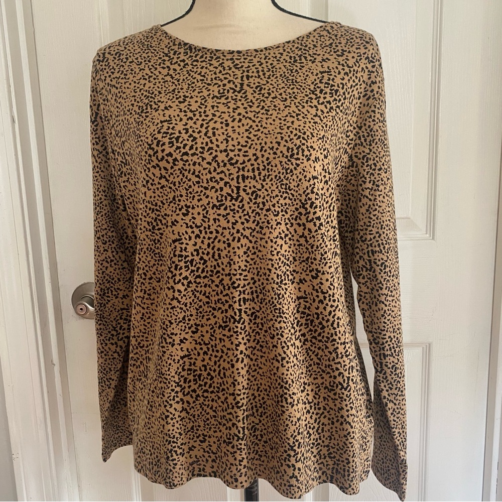 Croft & Barrow Women’s Long Sleeve Pullover cheetah print top (L)